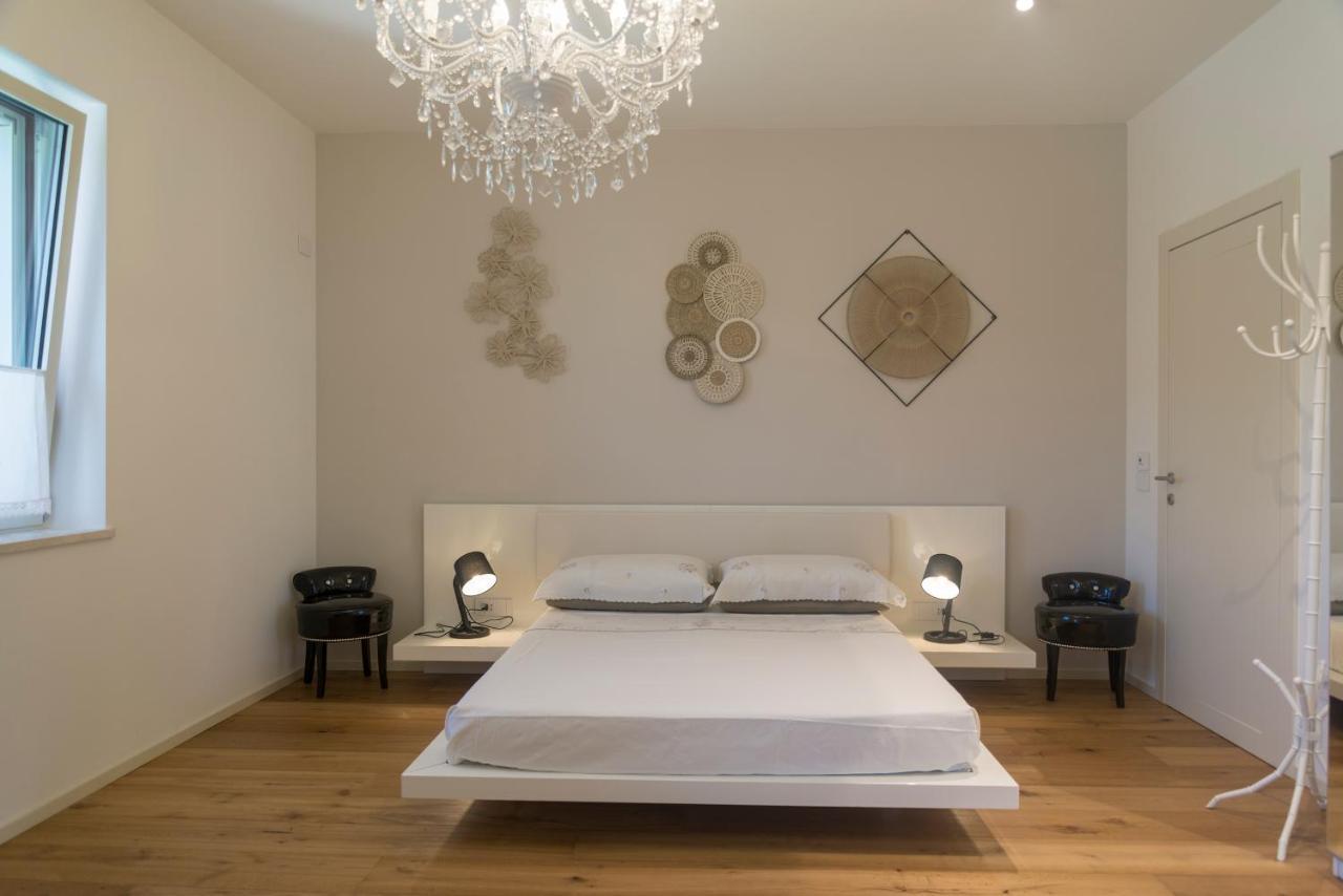 Giuliveto Bed And Breakfast โฟลีโญ ภายนอก รูปภาพ